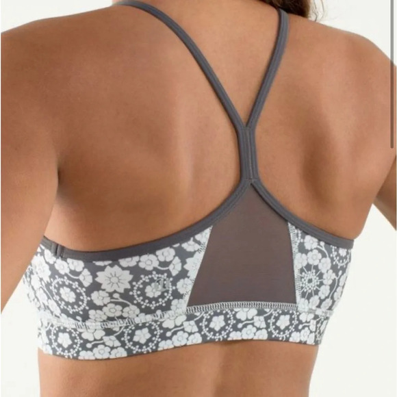 Lululemon Flow Y Bra IV
Twiggy Printed Nimbus / Soot Light size 2 - Picture 3 of 4